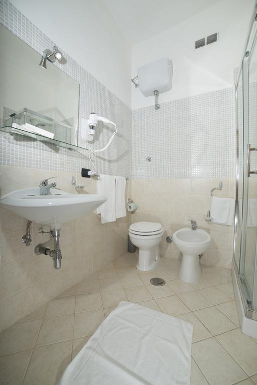 Albergo Scalzone กัสเตลโวลตูร์โน ภายนอก รูปภาพ